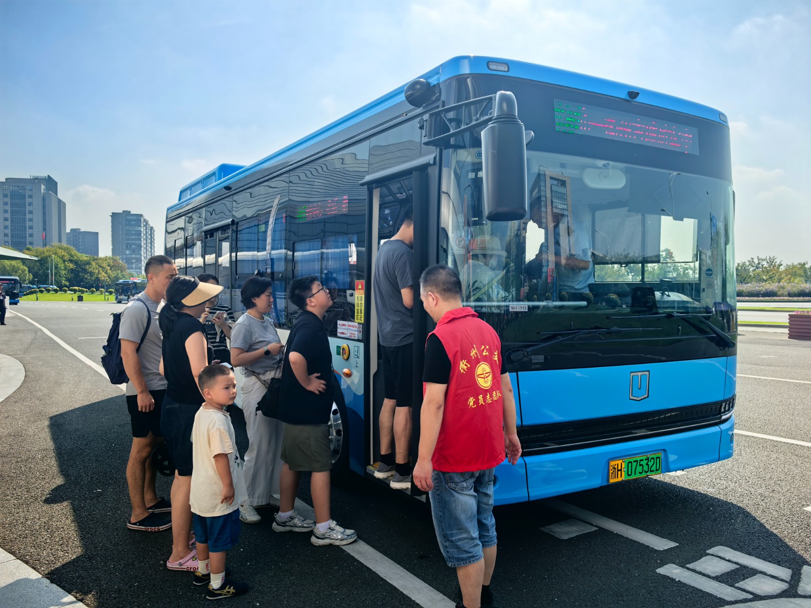 堅守顯擔當丨衢通集團圓滿完成“雙節”假期服務保障工作